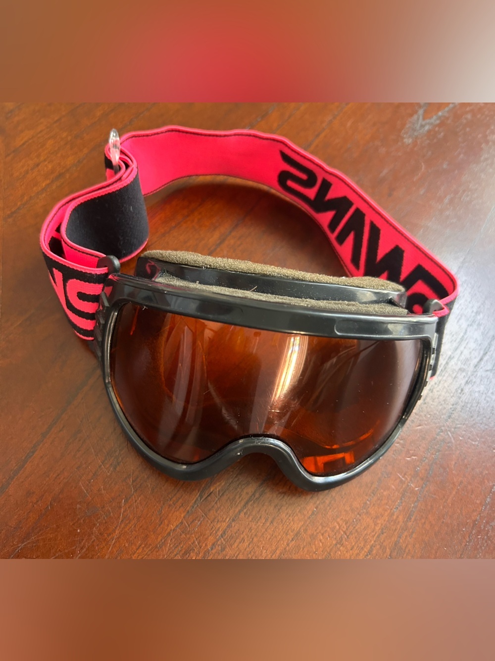 Vintage SWANS Ski Snowboard Goggles Amber Lens Pink & Black Made in Japan